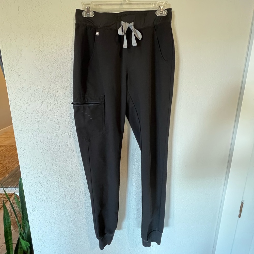 Figs Zamora Jogger Scrubs